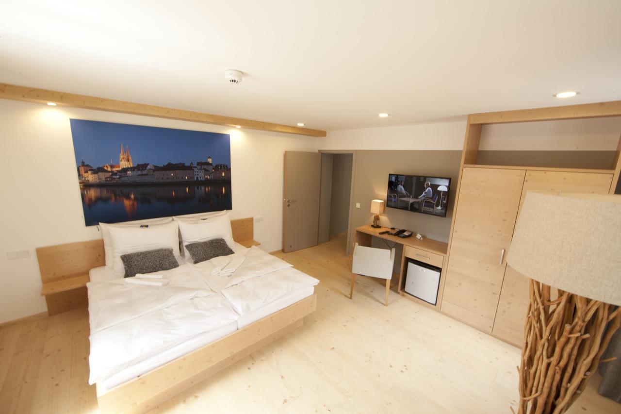 "Beim Butz" Worth an der Donau Quarto foto